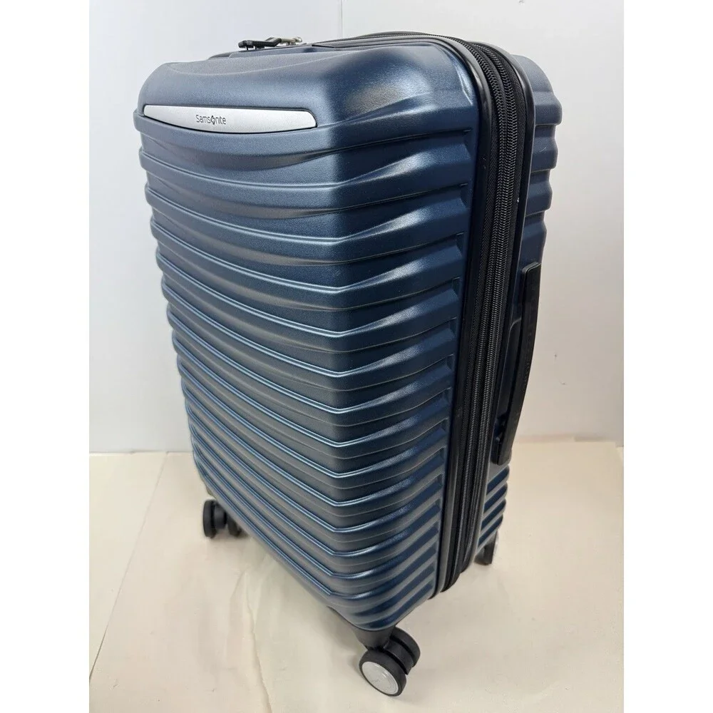 Samsonite Spin Tech 6 Carry-On Spinner Suitcase Luggage